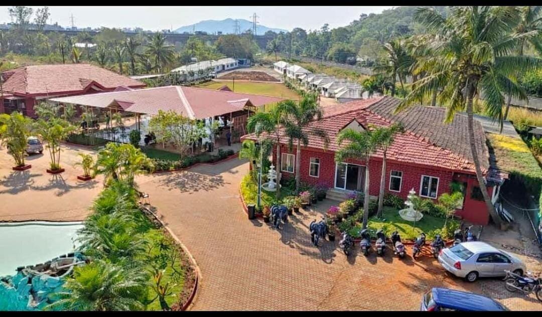 Whispering Woods Resort Lonavala Buitenkant foto